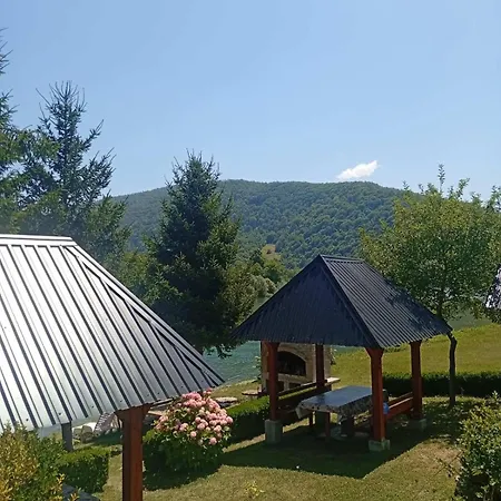 Sadba - Prenociste
