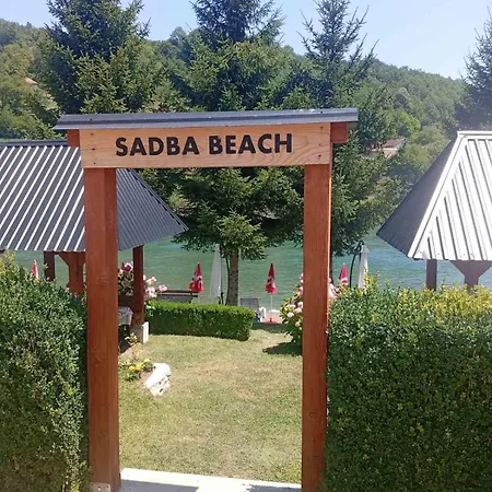 Daire Sadba - Prenociste
